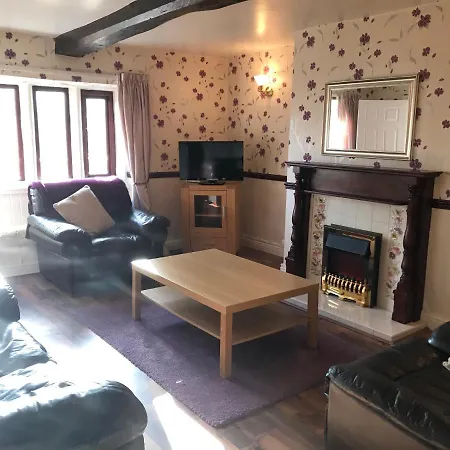 The Cottage, Cosy 2 Bedroom Pet Friendly Perfect For Contractors Free Secure Parking,cctv Будинок відпочинку Лідс