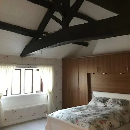 度假居 The Cottage, Cosy 2 Bedroom Pet Friendly Perfect For Contractors Free Secure Parking,cctv *