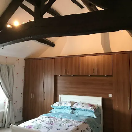 Casa vacanze The Cottage, Cosy 2 Bedroom Pet Friendly Perfect For Contractors Free Secure Parking,cctv Leeds (West Yorkshire)