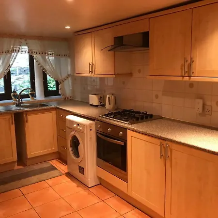 The Cottage, Cosy 2 Bedroom Pet Friendly Perfect For Contractors Free Secure Parking,cctv