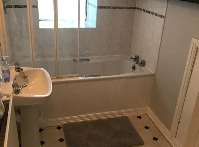 The Cottage, Cosy 2 Bedroom Pet Friendly Perfect For Contractors Free Secure Parking,cctv